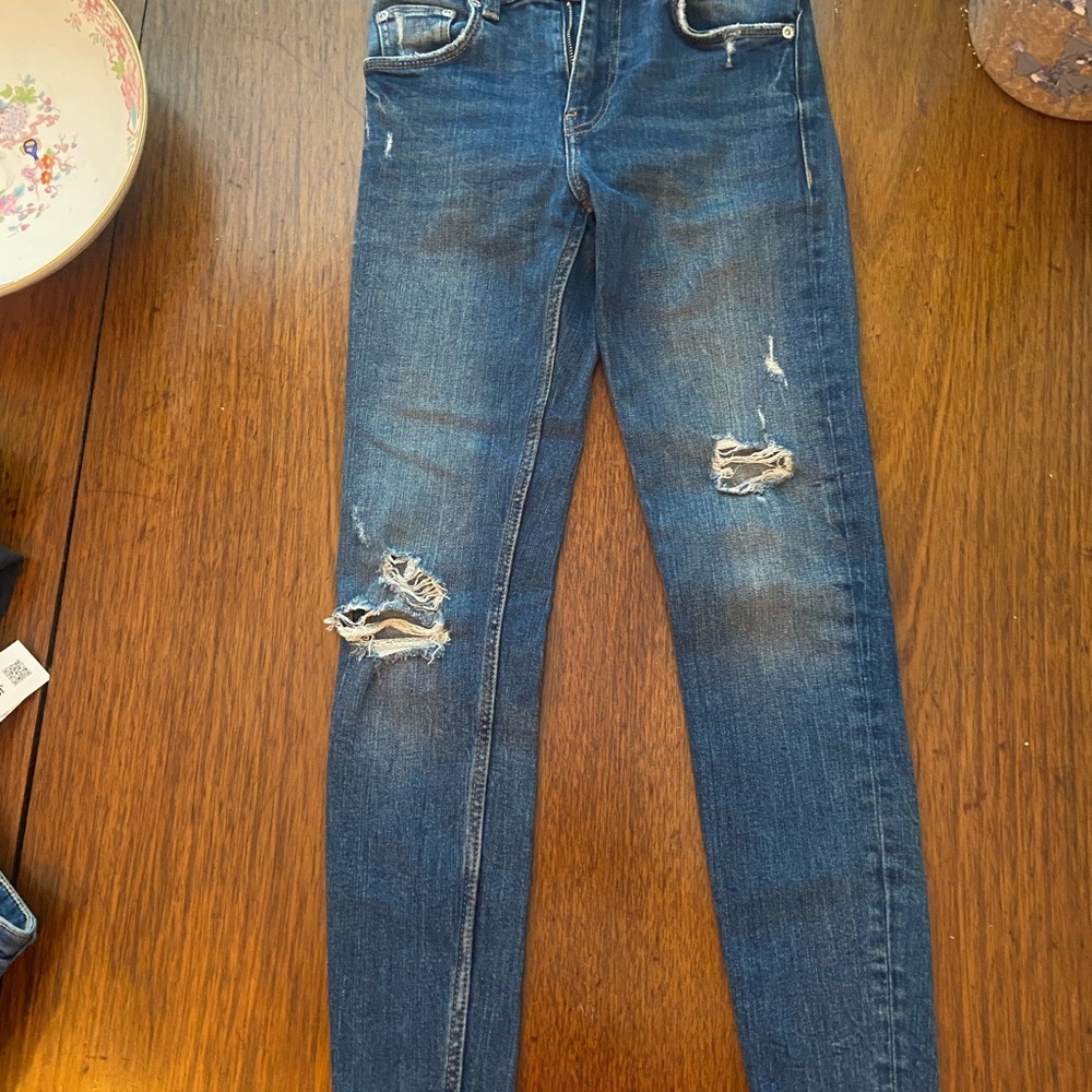 Women’s Blue Distressed Jeans